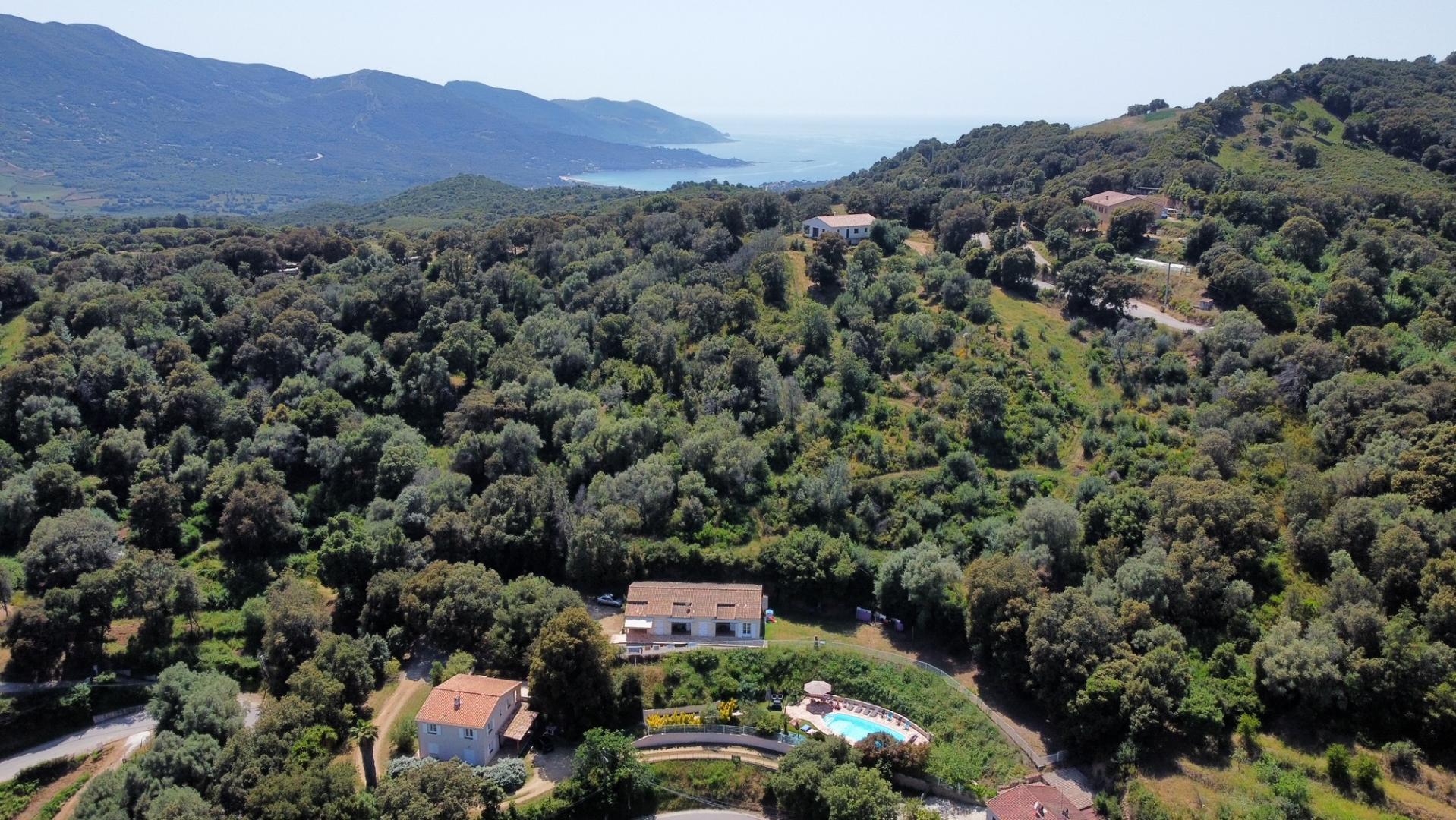 AUTRE VUE SUR LES VILLAGES AU LOIN DU CANTON DE LA CINARCA 