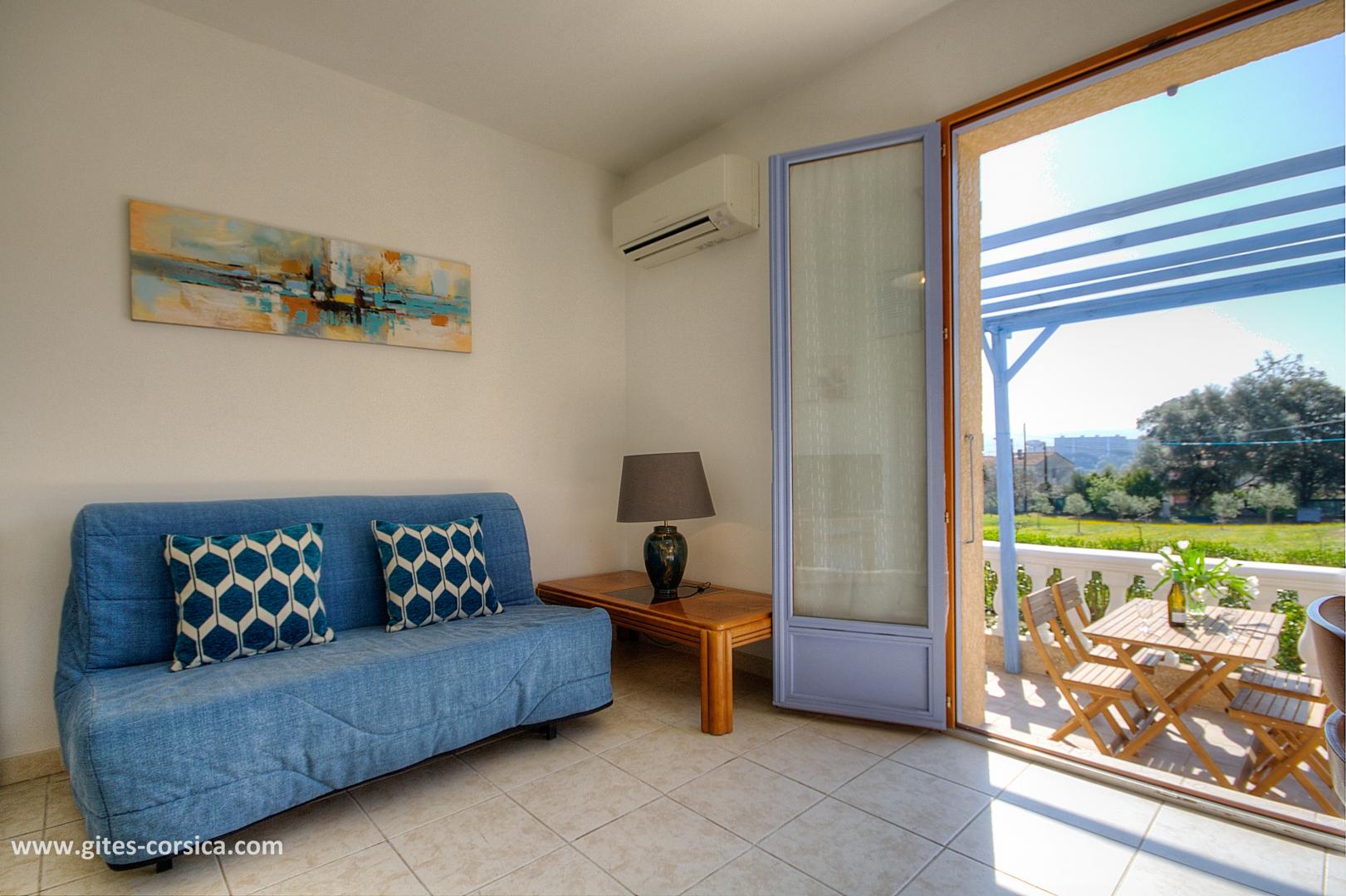 G�te rural � Ajaccio en Corse : s�jour/cuisine