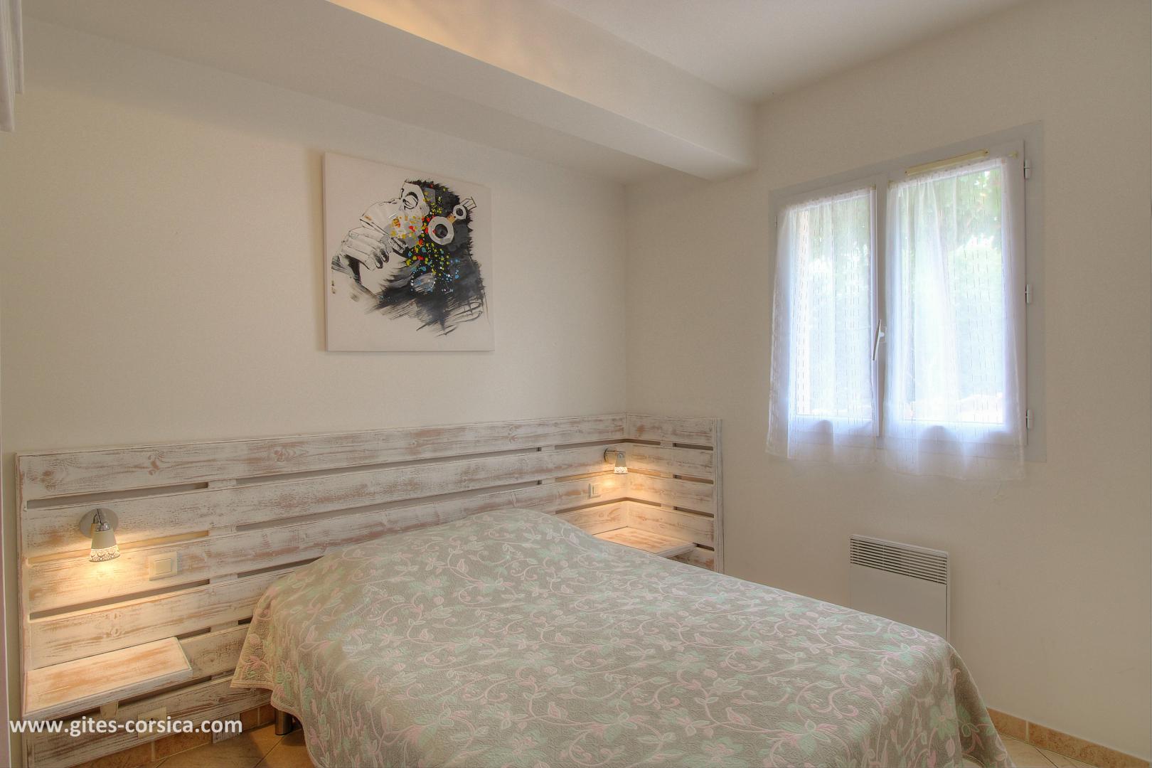 G�te rural � Tiuccia en Corse du Sud 14173 : mer