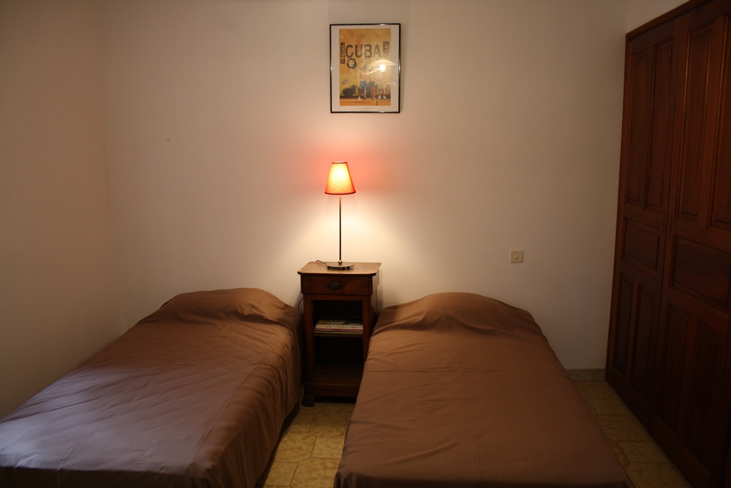 G�te rural � Bastelicaccia en Corse du Sud: chambre.