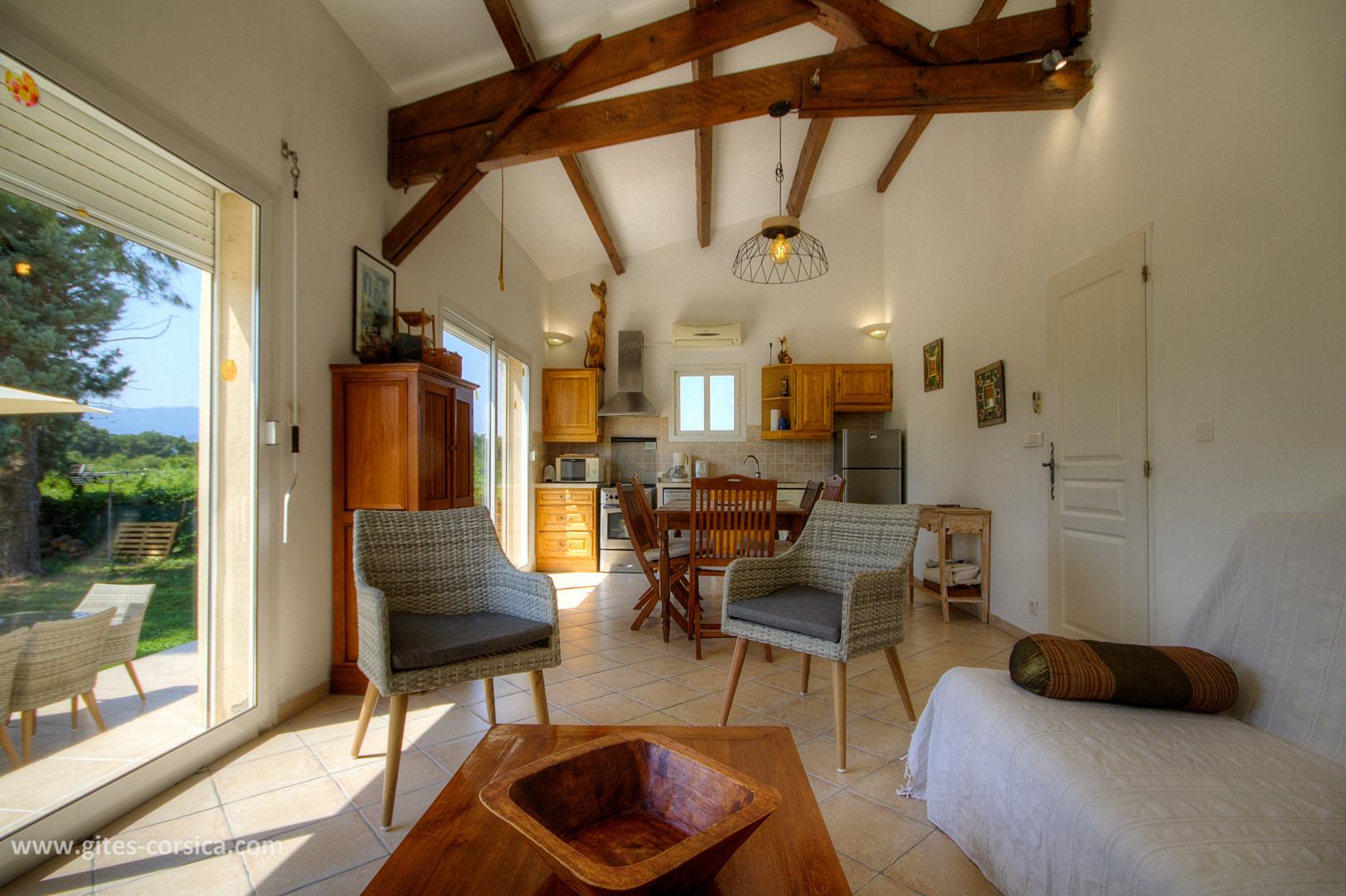 G�te rural 56123 � Querciolo en Haute Corse : la chambre avec deux petits lits.