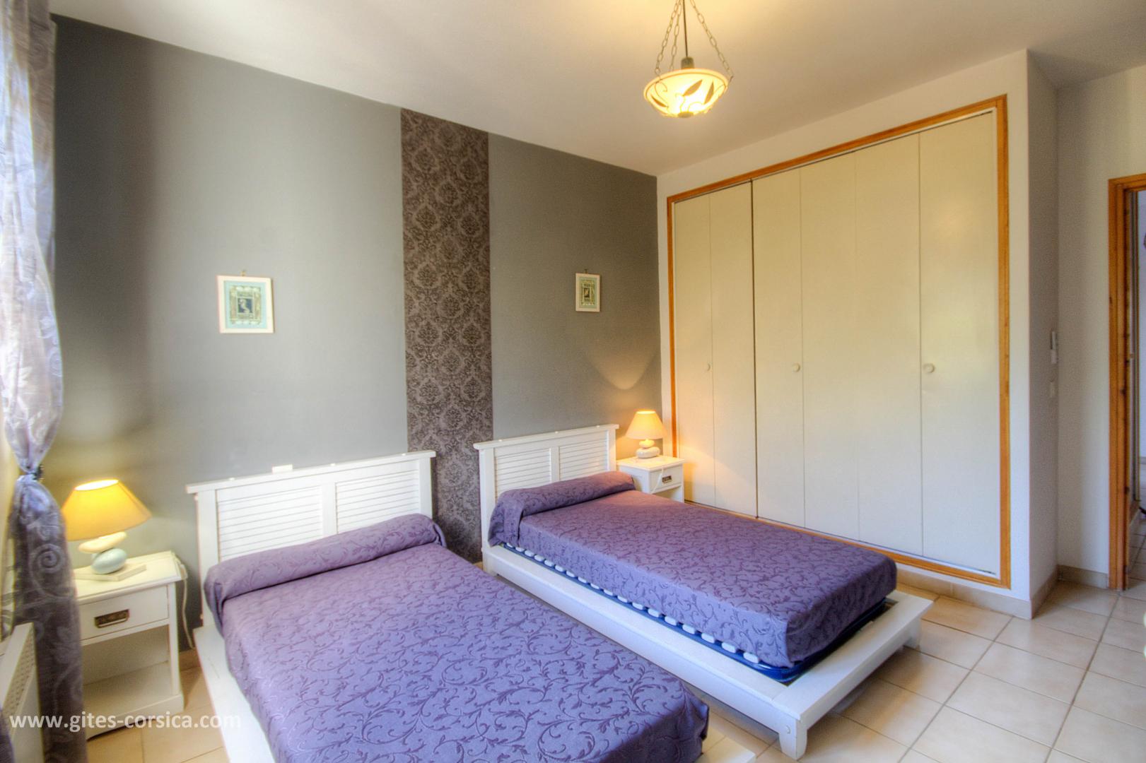 niveau porte d'entr�e vue exterieur