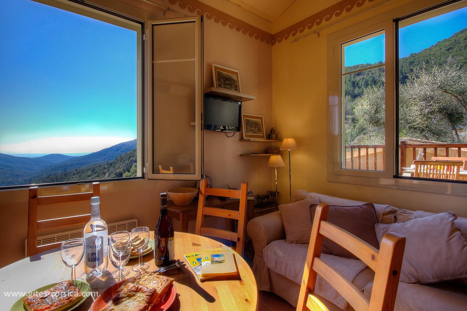 G�te rural � Pietroso en Corse : couchage en mezzanine