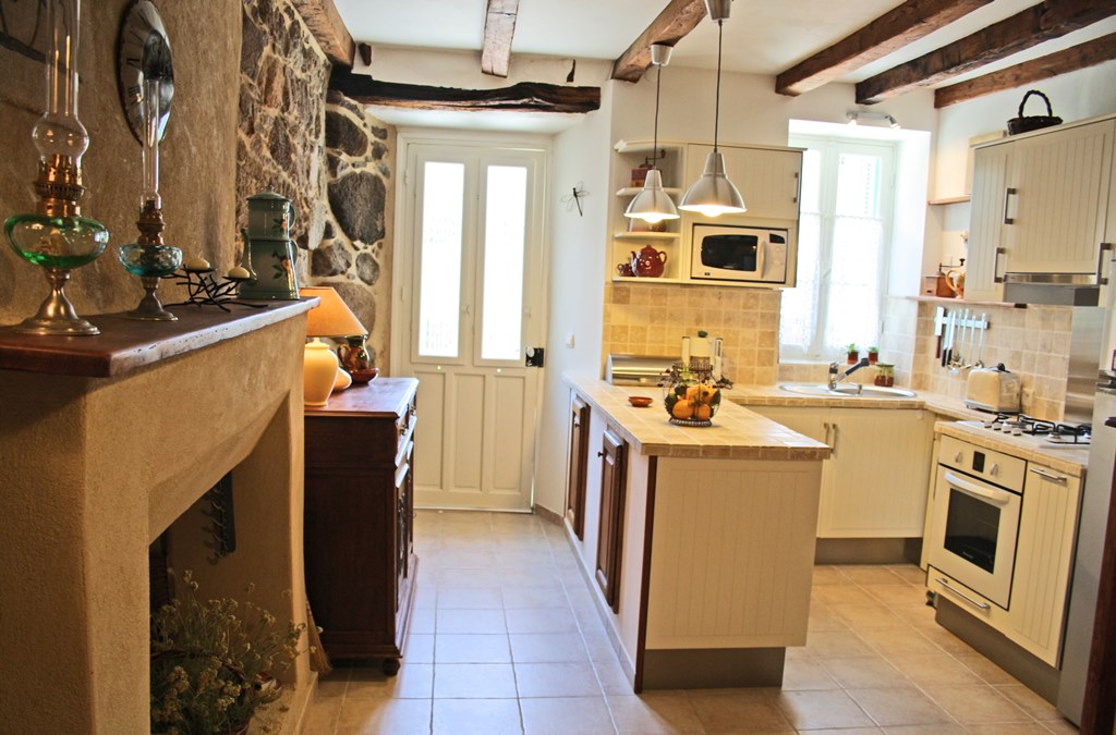 G�te rural � Ota en Corse du sud : petite terrasse � l'arri�re du g�te.