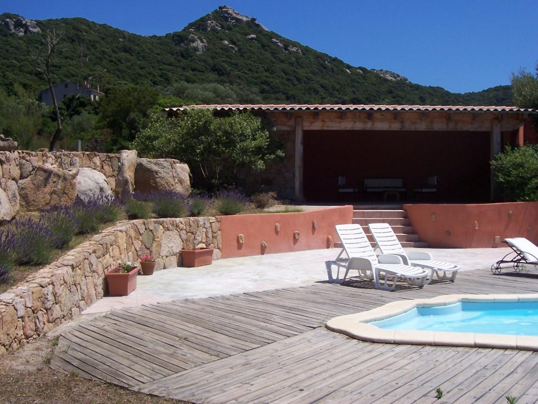 G�te rural � Figari en Corse-du-Sud : la piscine