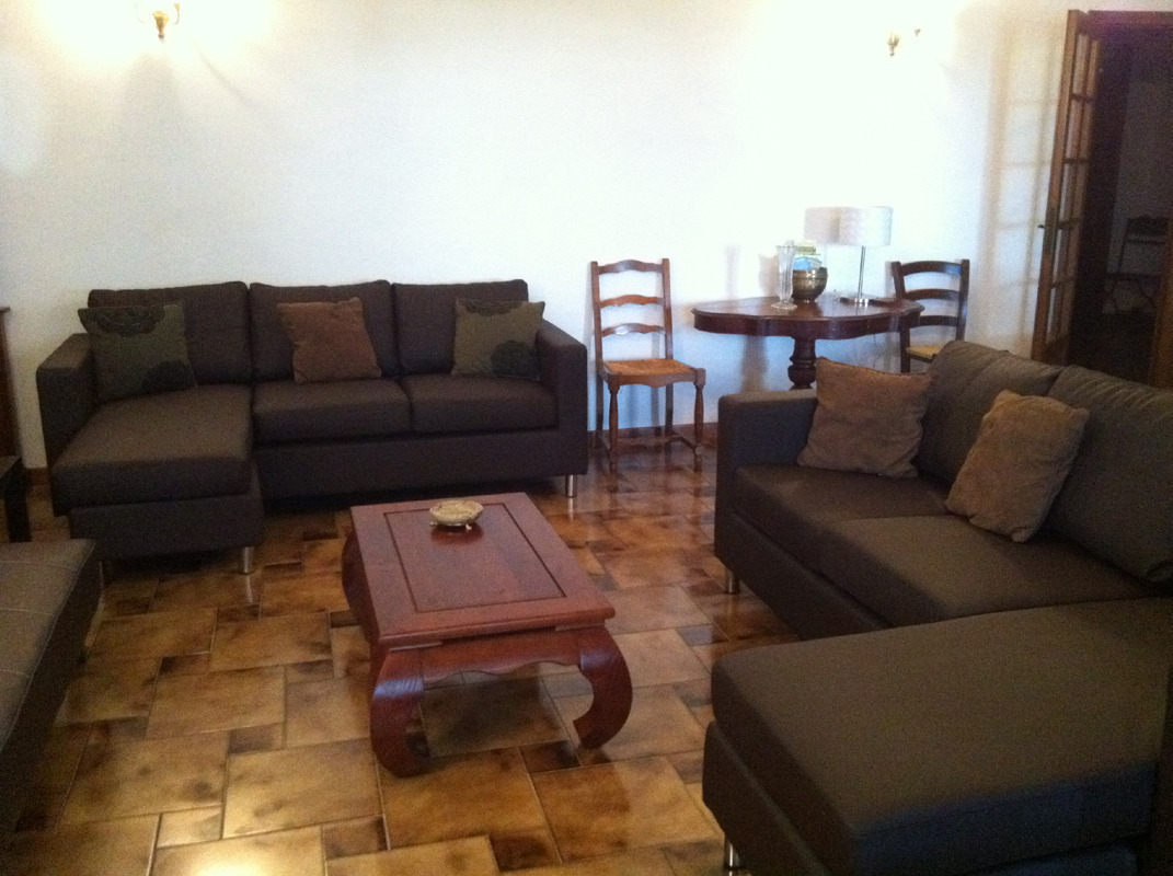G�te rural � Bastelicaccia en Corse du Sud: salon.
