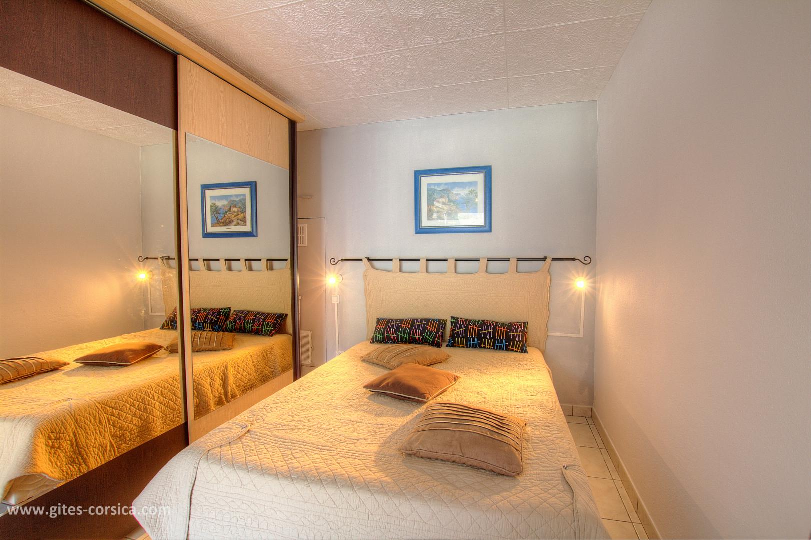 G�te � Cozzano en Corse : studio