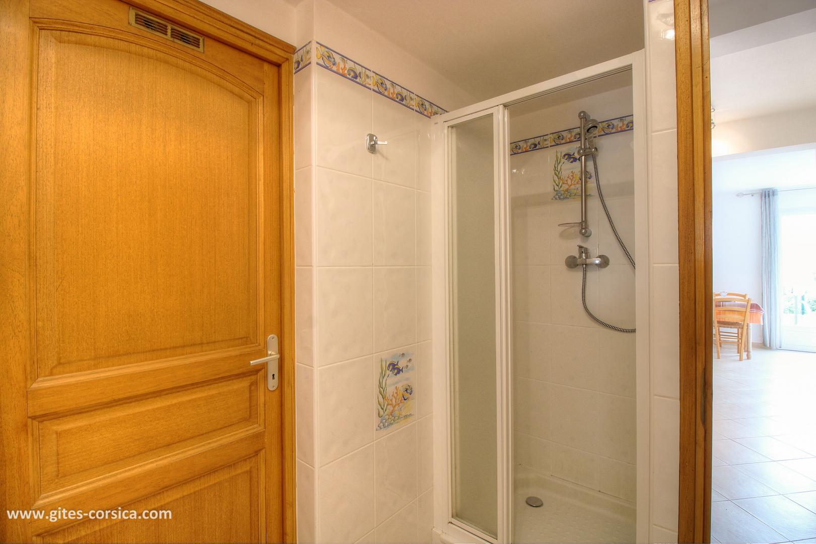 G�te rural � Tiuccia en Corse du Sud 14173 : chambre