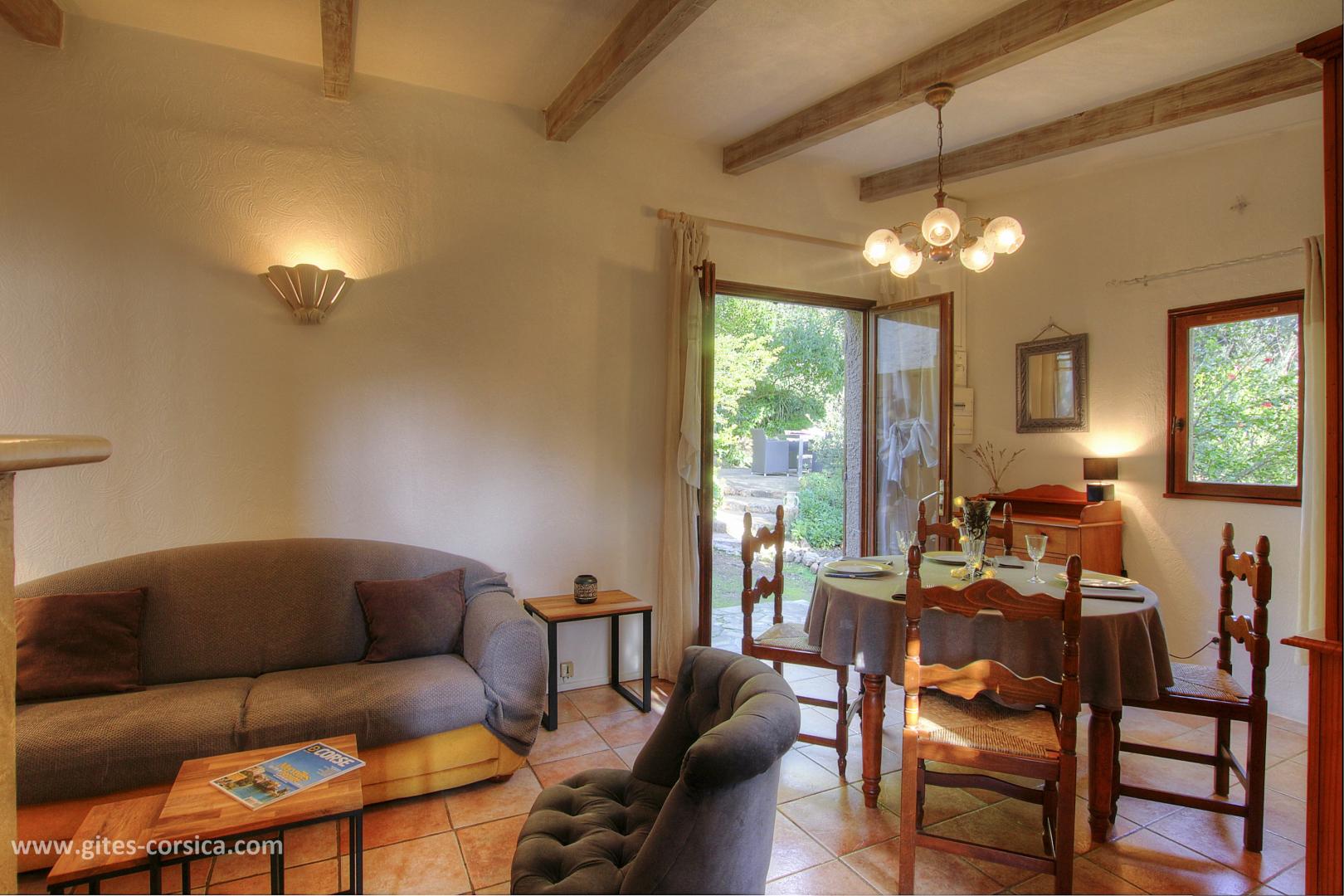 G�te rural � Olmeto en Corse: une chambre