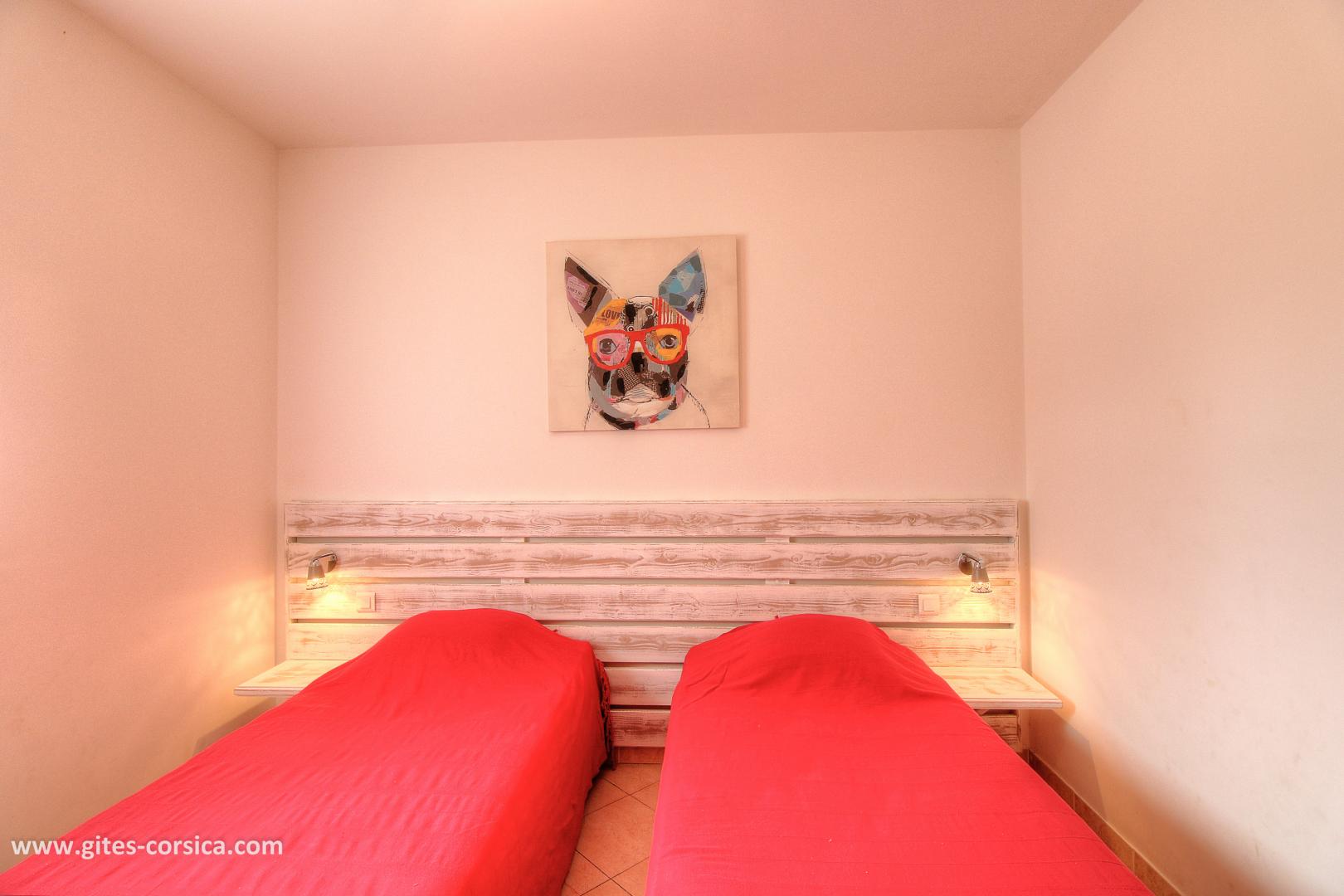 G�te rural � Tiuccia en Corse du Sud 14173 : salle d'eau