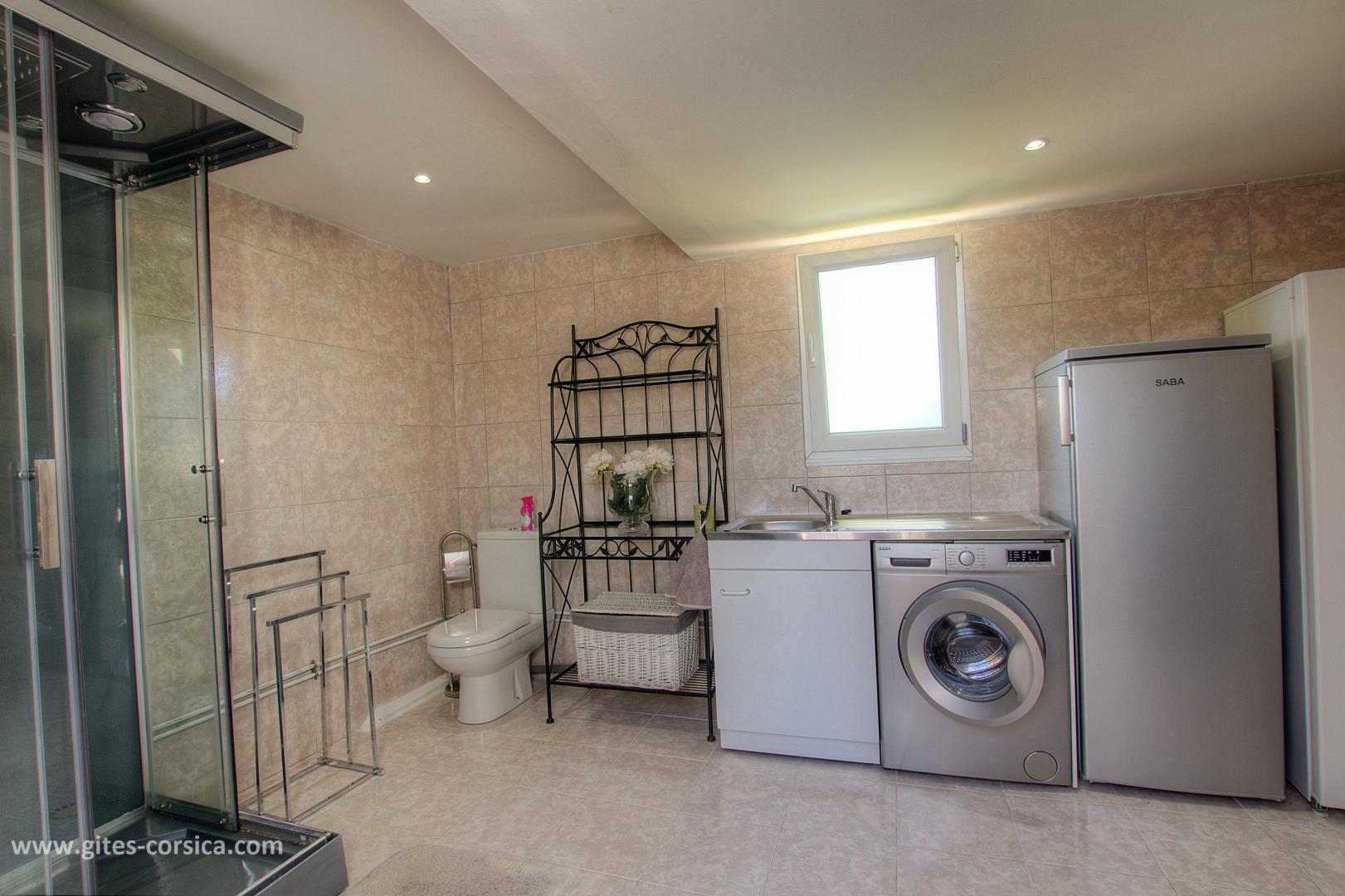 G�te rural � la plaine de Peri en Corse : chambre