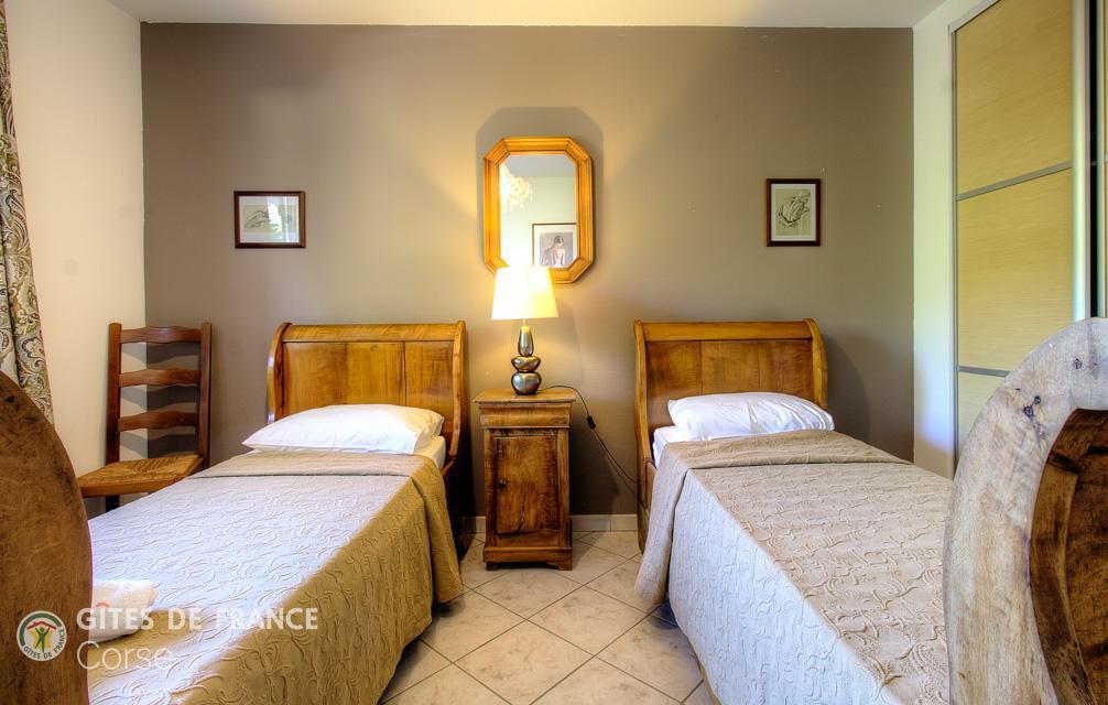 G�te rural � Muracciole en Haute-Corse : entr�e