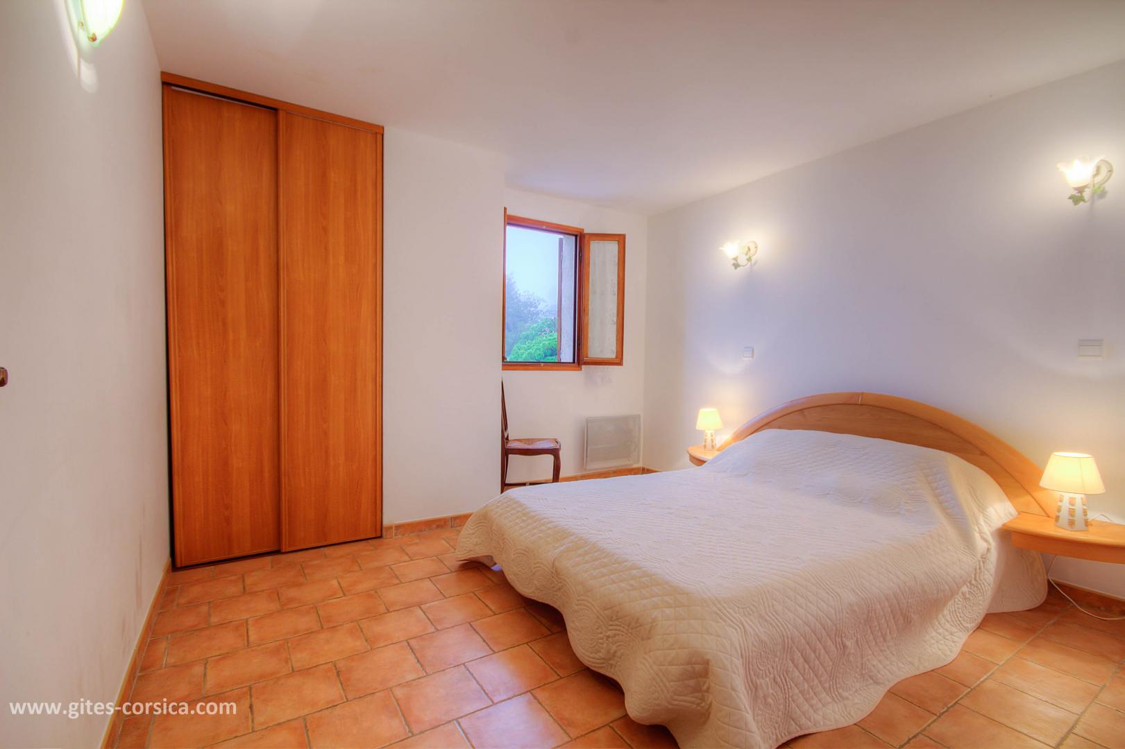 g�te rural � Corbara en Haute Corse : chambre
