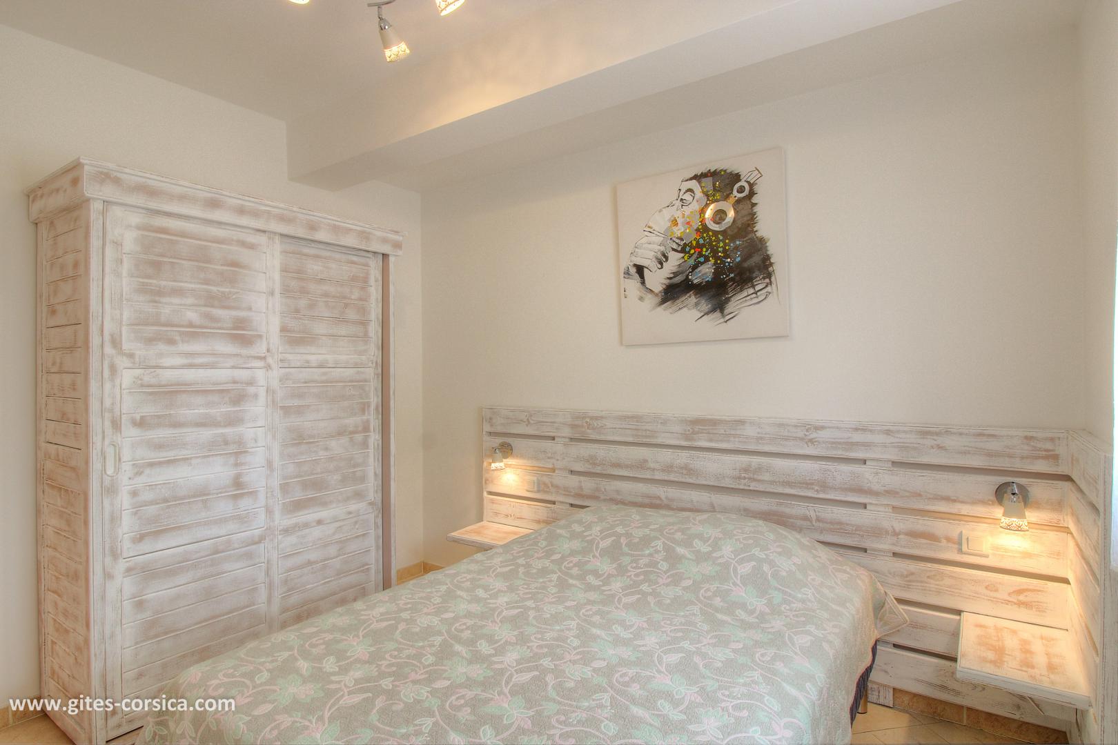 G�te rural � Tiuccia en Corse du Sud 14173 : mer
