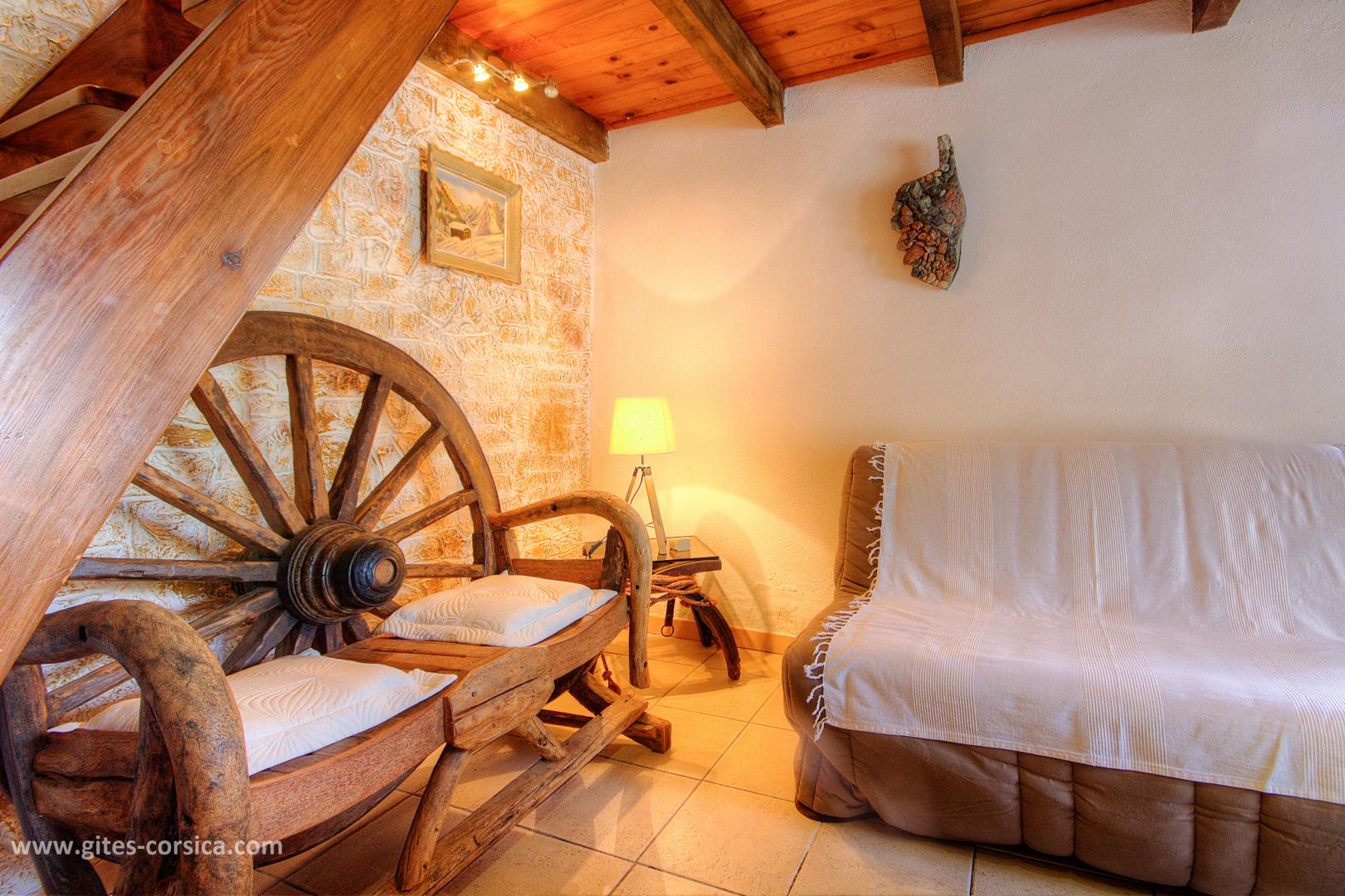G�te rural � Bisinchi en Corse: la fa�ade