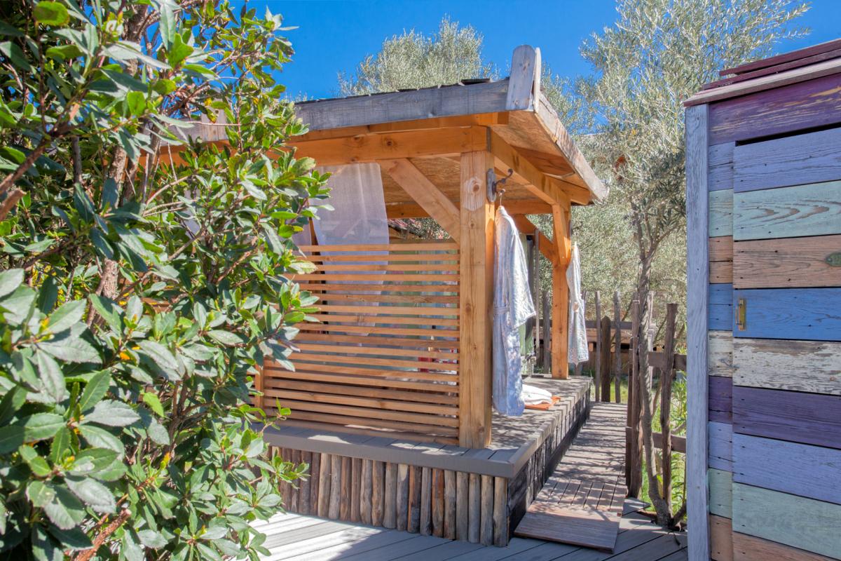 Cabane dans les arbres � Francardo en Haute-Corse 