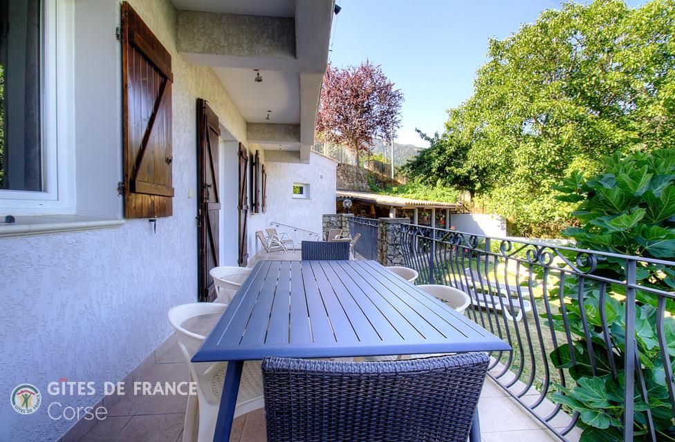 G�te rural � Muracciole en Haute-Corse : entr�e